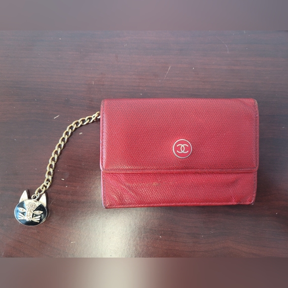 Vintage Chanel Red Wallet/Card holder with Chain - Picture 1 of 7